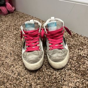 Size 36, worn a few times!!! Perf condition!